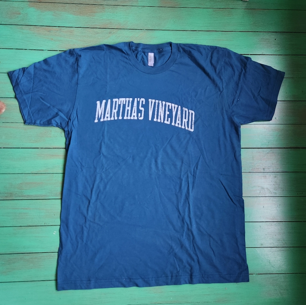 Martha's Vineyard Blue T-Shirt Size Xl